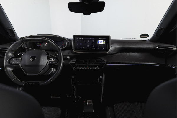 Peugeot 2008 1.2 PureTech 130 GT 131 PK | Dig. Cockpit | Adapt. Cruise | PDC | Camera | NAV + App. Connect | ECC | LM 17" |