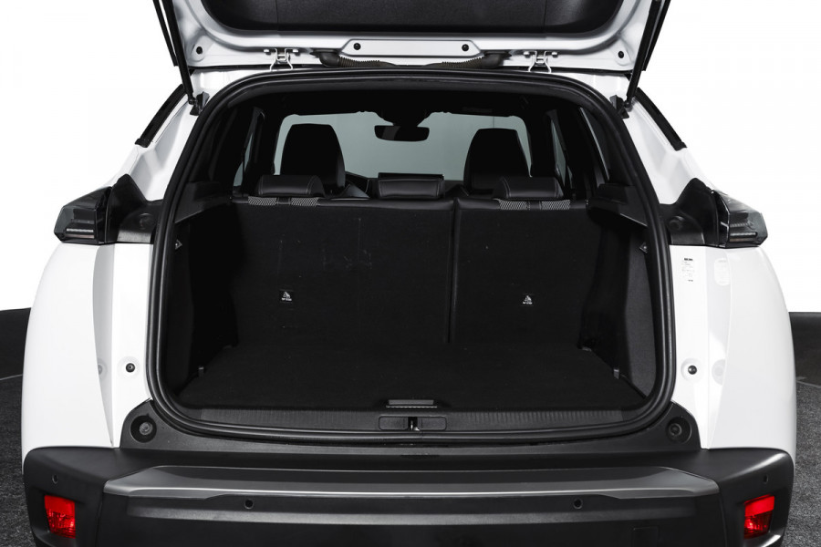 Peugeot 2008 1.2 PureTech 130 GT 131 PK | Dig. Cockpit | Adapt. Cruise | PDC | Camera | NAV + App. Connect | ECC | LM 17" |