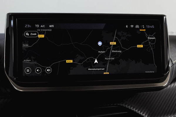 Peugeot 2008 1.2 PureTech 130 GT 131 PK | Dig. Cockpit | Adapt. Cruise | PDC | Camera | NAV + App. Connect | ECC | LM 17" |