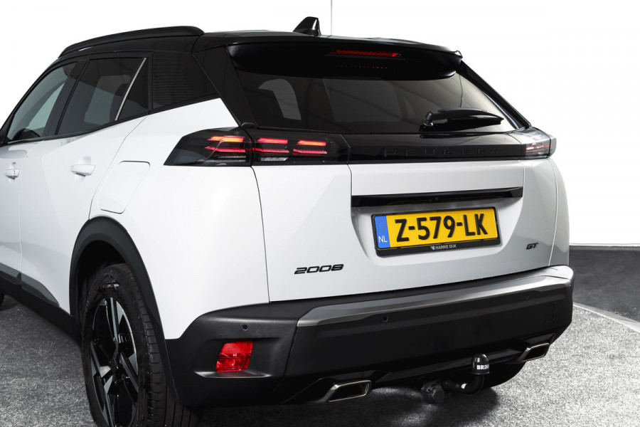 Peugeot 2008 1.2 PureTech 130 GT 131 PK | Dig. Cockpit | Adapt. Cruise | PDC | Camera | NAV + App. Connect | ECC | LM 17" |