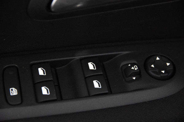 Peugeot 208 Active 100 *1ste Eigenaar*Carplay*Navigatie*PDC*