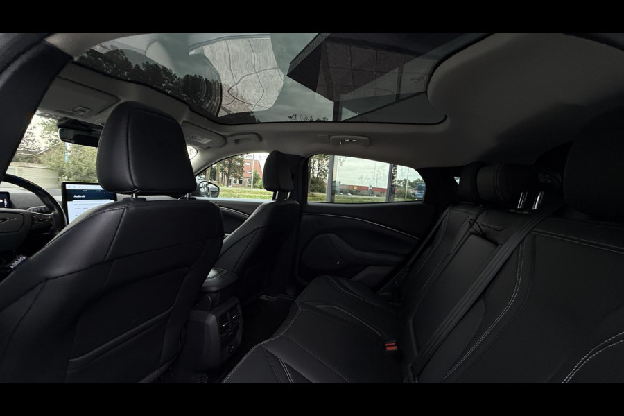 Ford Mustang Mach-E Aut. 75kwh Technolodgy Plus SoH 92% | Trekhaak | Panorama | Leder