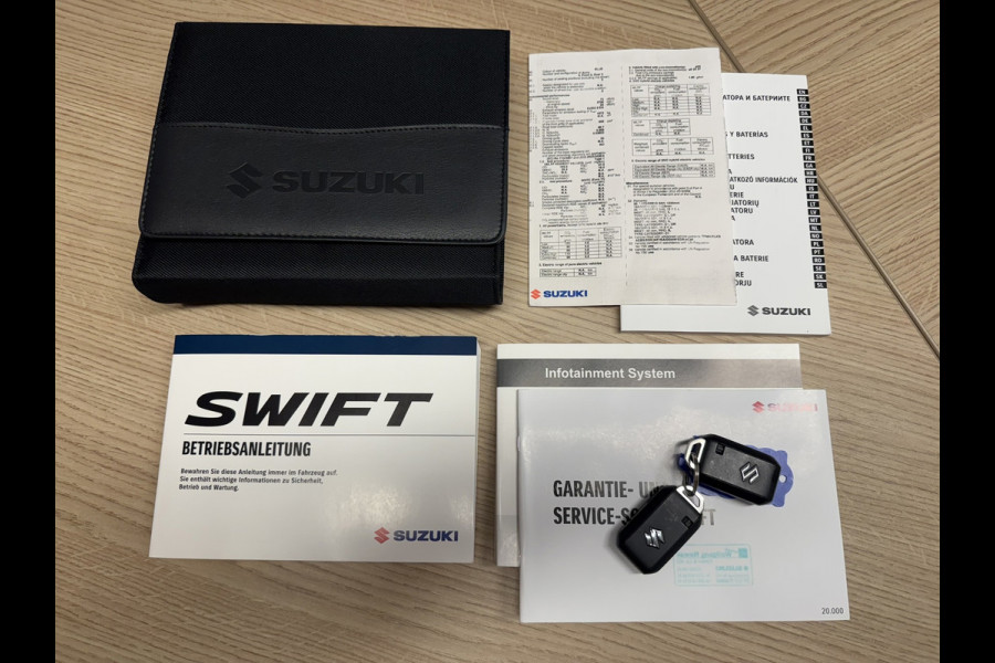 Suzuki Swift 1.2 Style Smart Hybrid Adaptive cruise Camera Pdc Navigatie Dodehoek Carplay