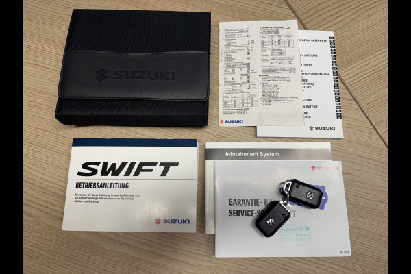 Suzuki Swift 1.2 Style Smart Hybrid Adaptive cruise Camera Pdc Navigatie Dodehoek Carplay