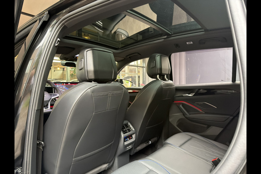 Volkswagen Tiguan 1.5 eHybrid 272PK DSG R-LINE SPORT LEDER/HARMAN-KARDON/PANORAMADAK
