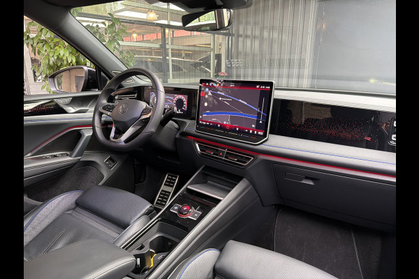 Volkswagen Tiguan 1.5 eHybrid 272PK DSG R-LINE SPORT LEDER/HARMAN-KARDON/PANORAMADAK