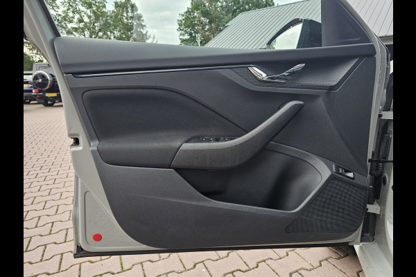 Škoda Kamiq 1.5 TSI ACT Sport Business | Automaat | Pano | Trekhaak | Black pack | Elek. achterklep | App-connect | Lane Assist | Sunset |