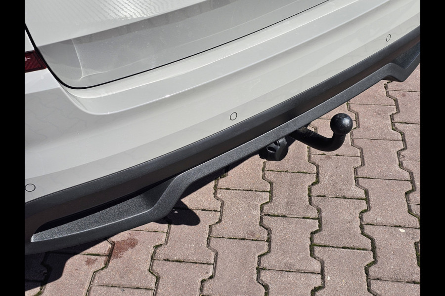 Škoda Kamiq 1.5 TSI ACT Sport Business | Automaat | Pano | Trekhaak | Black pack | Elek. achterklep | App-connect | Lane Assist | Sunset |