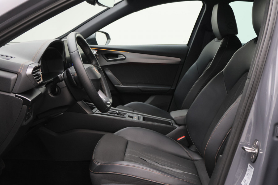 CUPRA Formentor 1.4 e-Hybrid Adrenaline SOH 97%, LED, ACC, Keyless, Navigatie, 19", PDC