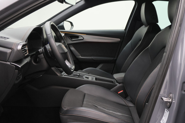 CUPRA Formentor 1.4 e-Hybrid Adrenaline SOH 97%, LED, ACC, Keyless, Navigatie, 19", PDC