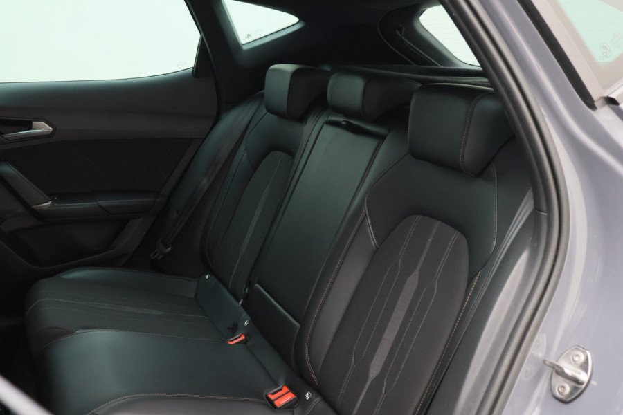 CUPRA Formentor 1.4 e-Hybrid Adrenaline SOH 97%, LED, ACC, Keyless, Navigatie, 19", PDC