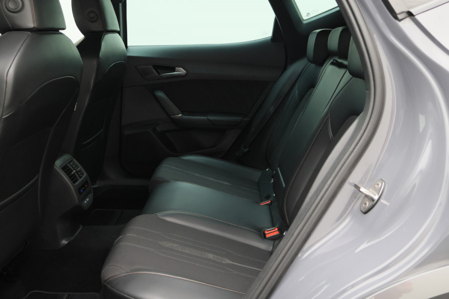 CUPRA Formentor 1.4 e-Hybrid Adrenaline SOH 97%, LED, ACC, Keyless, Navigatie, 19", PDC
