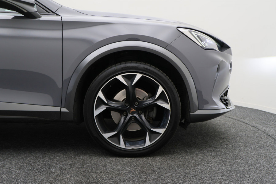 CUPRA Formentor 1.4 e-Hybrid Adrenaline SOH 97%, LED, ACC, Keyless, Navigatie, 19", PDC