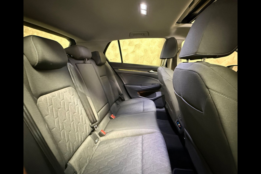 Volkswagen Golf 1.5 eTSI Life Edition
