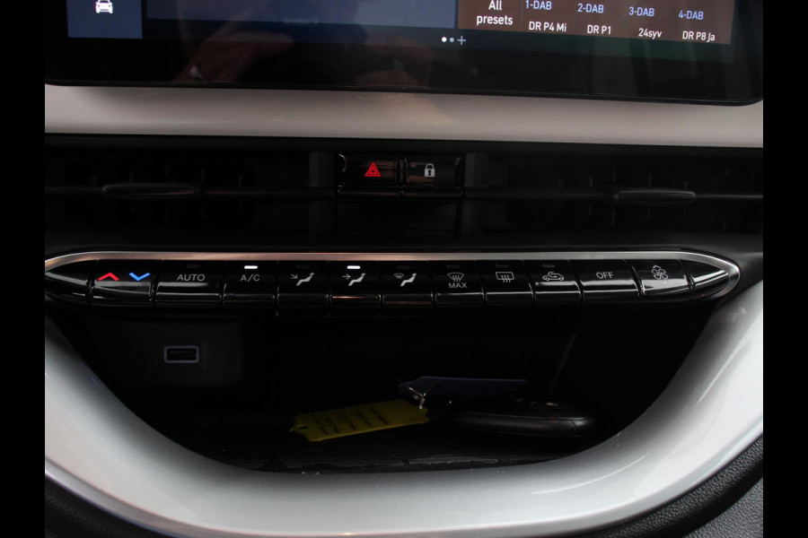 Fiat 500E Icon 42 kWh Automaat Climate control Cruise control Achteruitrijcamera Navigatie Apple Carplay/ Android Auto Keyless