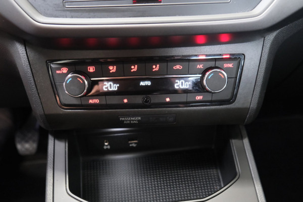 Seat Ibiza 1.0 TSI Style - N.A.P. Airco, Cruise, Virtueel display, Carplay.