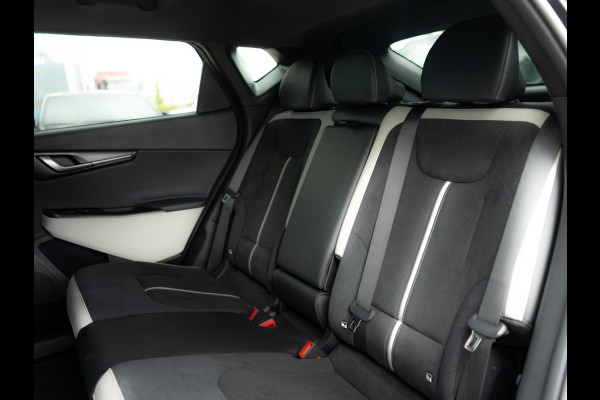 Kia Ev6 GT-Line Business Edition 84 kWh Speciale uitvoering | 21 inch GT velgen | Hifi upgrade met Subwoofer | Gele remklauwen | Stoel verwarming l Elektrische kofferklep | GT pakket | LED | Keyless | 20 inch LMV