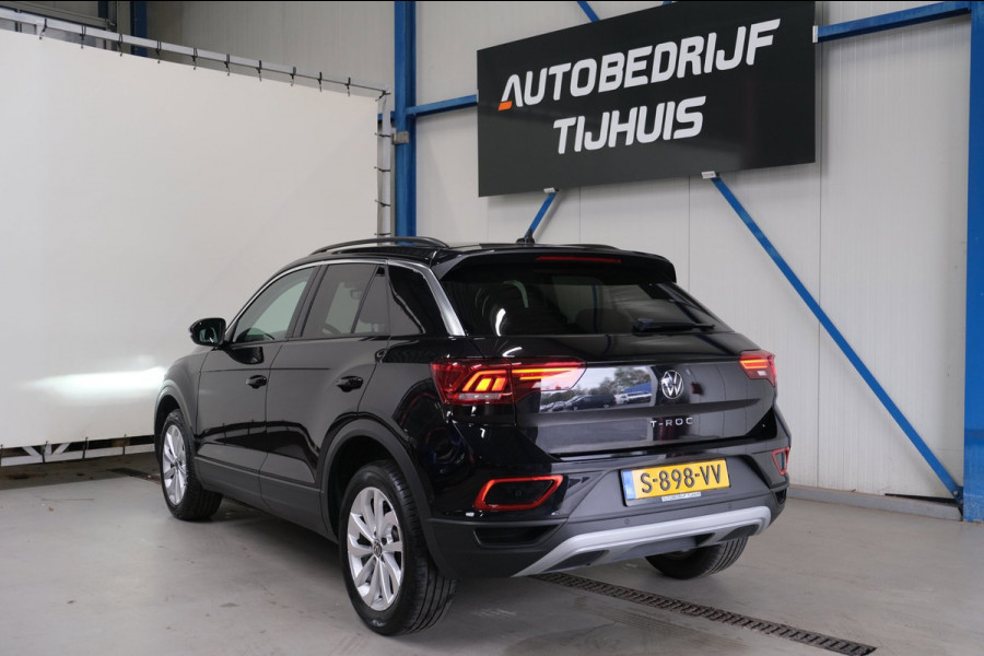 Volkswagen T-Roc 1.0 TSI Life Business - N.A.P. Airco, Cruise, Virtueel display, Carplay, Navi, PDC.