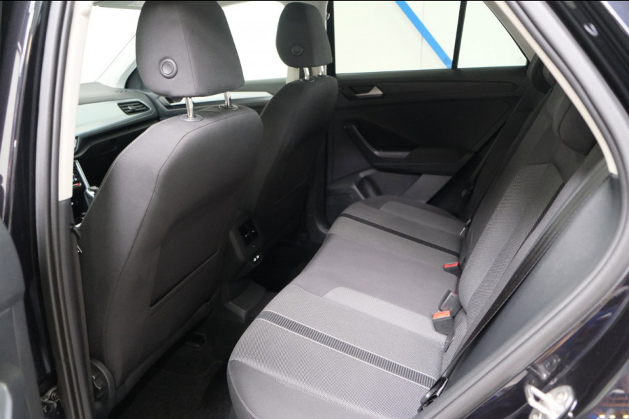 Volkswagen T-Roc 1.0 TSI Life Business - N.A.P. Airco, Cruise, Virtueel display, Carplay, Navi, PDC.