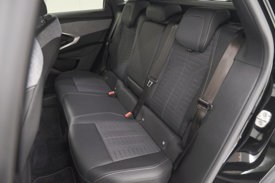 Peugeot 3008 Hybrid 145 e-DCS6 GT | Trekhaak Afneembaar | Allseason Banden | Camera | Adaptieve Cruise Control