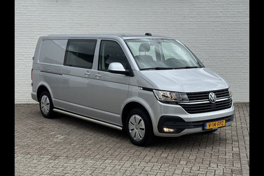 Volkswagen Transporter 2.0 TDI L2H1 30 DC Highline Automaat Trekhaak Navigatie Carplay Cruise Pdc