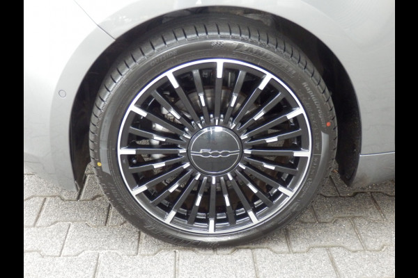 Fiat 500 La Prima 42 kWh