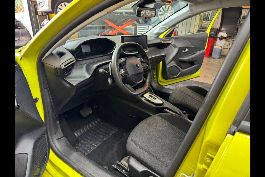 Peugeot 208 1.2 Hybrid 110 e-DCS6 Style