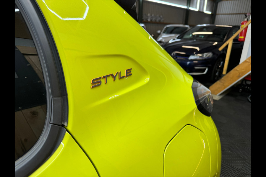Peugeot 208 1.2 Hybrid 110 e-DCS6 Style