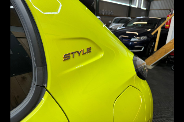 Peugeot 208 1.2 Hybrid 110 e-DCS6 Style