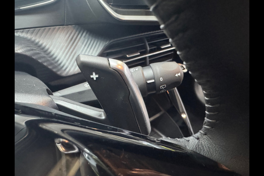 Peugeot 208 1.2 Hybrid 110 e-DCS6 Style