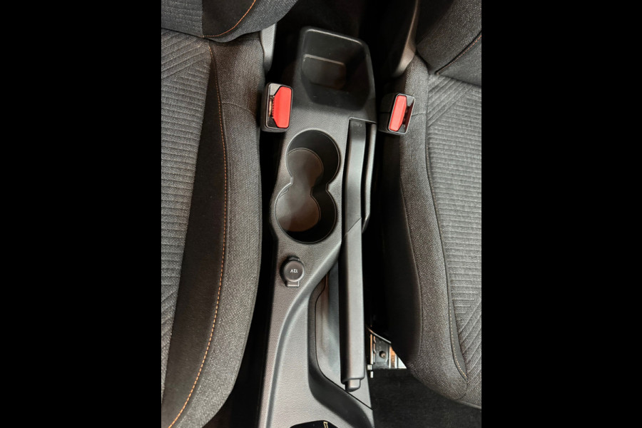 Peugeot 208 1.2 Hybrid 110 e-DCS6 Style