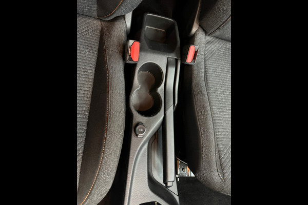 Peugeot 208 1.2 Hybrid 110 e-DCS6 Style