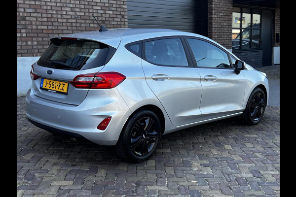 Ford Fiesta 1.0 / 95 PK / Apple Car-Play-Android / Navigatie / Cruise Control / Parkeersensoren / 1e Eigenaar / NED-Fiesta