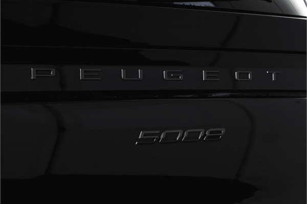 Peugeot 5008 1.2 Hybrid 145 GT 7-pers | Afn. Trekhaak | Dig. Cockpit | Adapt. Cruise | Stoel-+Stuurverw. | PDC | 360 Camera | NAV + App. Connect | ECC | Elek. Klep | LM 19" | 7548