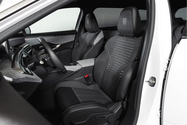 Peugeot 5008 1.2 Hybrid 145 GT 7-pers | Dig. Cockpit | Adapt. Cruise | Stoel-+Stuurverw. | PDC | 360 Camera | NAV + App. Connect | ECC | Elek. Klep | LM 19" | 7733