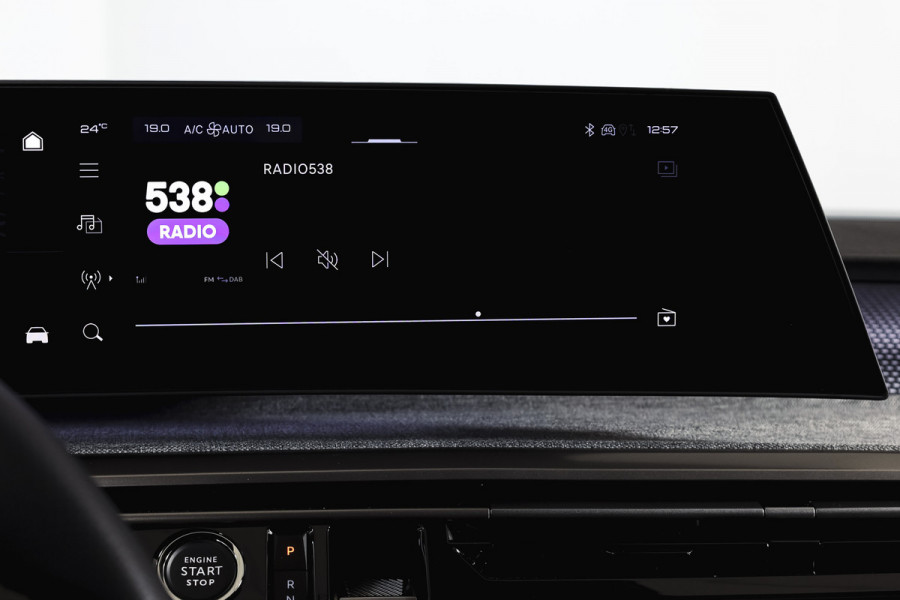 Peugeot 5008 1.2 Hybrid 145 GT 7-pers | Dig. Cockpit | Adapt. Cruise | Stoel-+Stuurverw. | PDC | 360 Camera | NAV + App. Connect | ECC | Elek. Klep | LM 19" | 7733