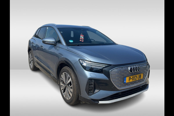 Audi Q4 e-tron 40 Advanced edition 77 kWh / SoH 92,1% / Trekhaak / Camera / Head-up / CarPlay / Matrix LED / 19'' / Warmtepomp / Dodehoek / DAB / ACC