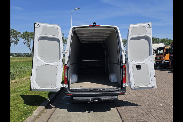Mercedes-Benz Sprinter 317 1.9 CDI L3H2 RWD Cruise control, Airco, Pdc, Navi, Camera, Mbux7, Euro6, Automaat, 170Pk, Trekhaak
