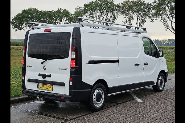 Renault Trafic 2.0 dCi 120 T29 L2H1 Comfort Cruise control, Airco, Pdc, Navi, 2x zijdeur, Imperiaal, Trekhaak