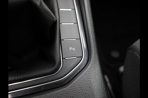 Volkswagen Golf Sportsvan 1.0 TSI | Trekhaak | Apple Carplay/ Android | Camera | Adap. Cr. | Prijs Rijklaar!!