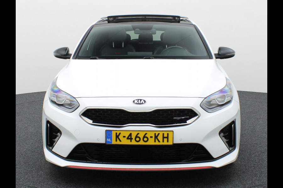 Kia ProCeed 1.6 T-GDI GT | Pano | Trekhaak afn. | Apple Carplay / Android | Memory Seats | Camera | Prijs Rijklaar!!