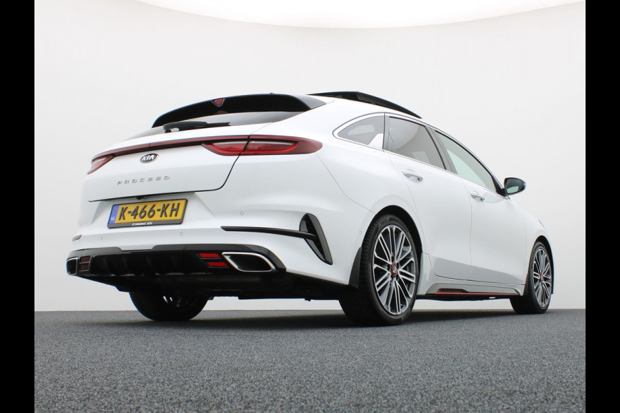 Kia ProCeed 1.6 T-GDI GT | Pano | Trekhaak afn. | Apple Carplay / Android | Memory Seats | Camera | Prijs Rijklaar!!