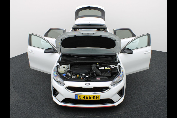 Kia ProCeed 1.6 T-GDI GT | Pano | Trekhaak afn. | Apple Carplay / Android | Memory Seats | Camera | Prijs Rijklaar!!