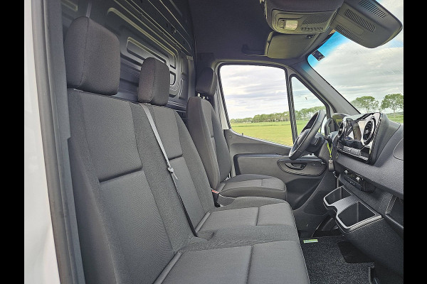 Mercedes-Benz Sprinter 317 1.9 CDI L3H2 Pro Cruise Control, Tacho, Airco, Pdc, Navi, Camera, Lane-assist, Stoelverwarming, Mbux10, Euro6, 170 PK