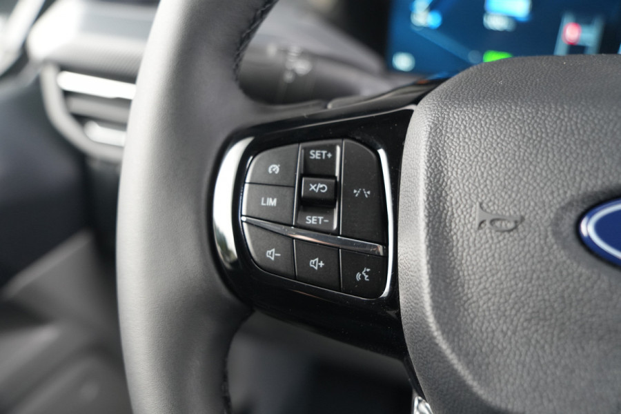 Ford E-Transit Custom 320 L1H1 Limited 71 kWh 218pk - Carplay - Camera - Stoel-stuurverwarming - Rijklaar