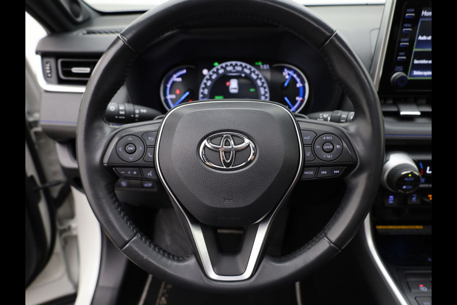 Toyota RAV4 2.5 Hybrid Bi-Tone | NL Auto | Panodak | Elek. Stoelen | 360 Camera | Apple Carplay/ Android | Bi-Tone | Prijs Rijklaar !!