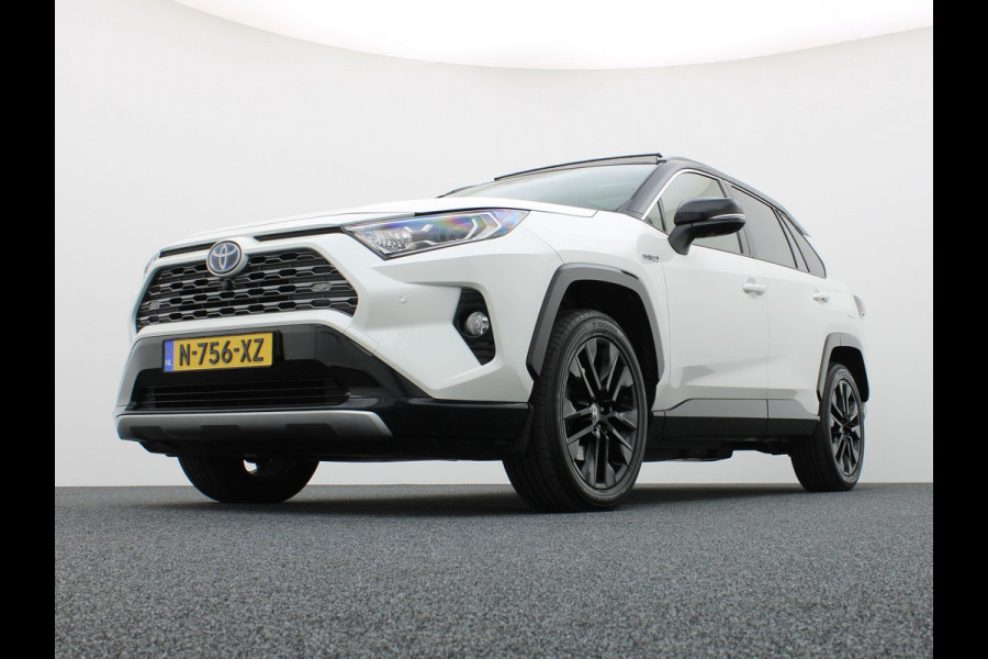 Toyota RAV4 2.5 Hybrid Bi-Tone | NL Auto | Panodak | Elek. Stoelen | 360 Camera | Apple Carplay/ Android | Bi-Tone | Prijs Rijklaar !!