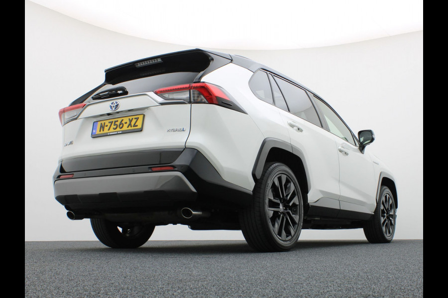 Toyota RAV4 2.5 Hybrid Bi-Tone | NL Auto | Panodak | Elek. Stoelen | 360 Camera | Apple Carplay/ Android | Bi-Tone | Prijs Rijklaar !!