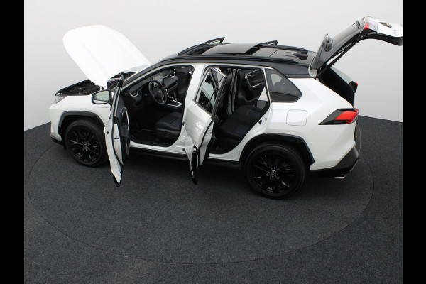 Toyota RAV4 2.5 Hybrid Bi-Tone | NL Auto | Panodak | Elek. Stoelen | 360 Camera | Apple Carplay/ Android | Bi-Tone | Prijs Rijklaar !!