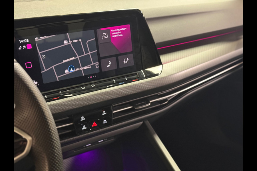 Volkswagen Golf 1.5 eTSI R-Line Edition | Pano | Keyless | Carplay | Sfeerverlichting | Stoel/Stuurverwarming | HUD